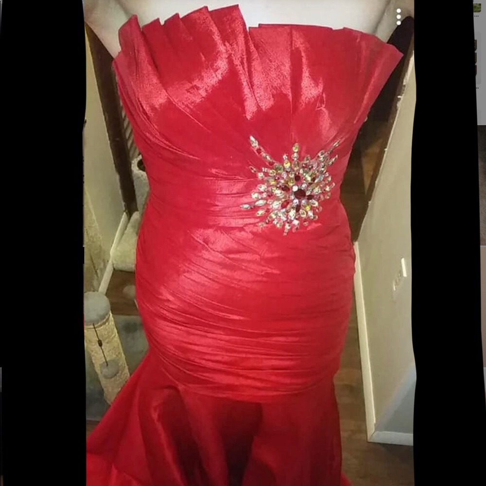 Tony Bowls dress